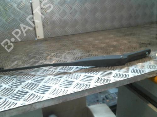 Used Front windshield wiper arm FIAT PANDA (169_) 1.2 (169.AXB11, 169.AXB1A) (60 hp) 20996808