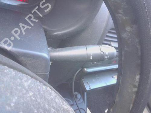 Used Steering column stalk RENAULT CLIO II (BB_, CB_) 1.5 dCi (B/CB07) (65 hp) 32217229