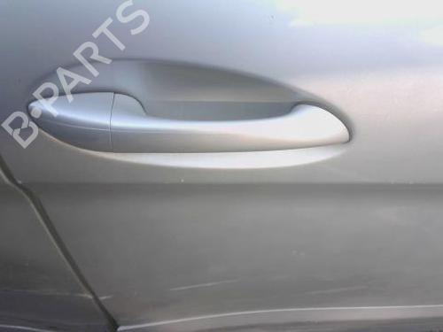 Używane Klamka zewnętrzna drzwi przednich prawych MERCEDES-BENZ B-CLASS Sports Tourer (W245) B 180 (245.232) (116 hp) 28071436