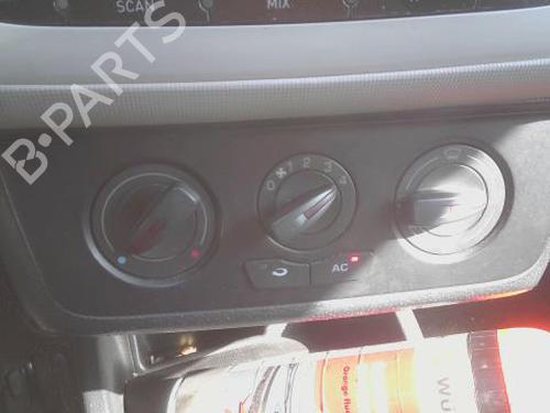 Used Climate control Climate control 38091624 38091624