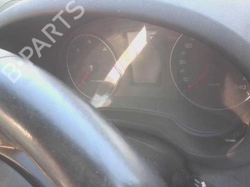 Kombiinstrument AUDI A1 (8X1, 8XK) 1.6 TDI (105 hp) 29561238