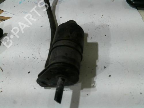 Used Washer pump RENAULT CLIO I (B/C57_, 5/357_) 1.2 (B/C/S57A, B/C57S, 5/357F, 5/357J, 5/357L, 5/357R) (58 hp) 22042631