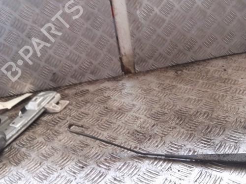 Front windshield wiper arm RENAULT MEGANE II (BM0/1_, CM0/1_) 1.5 dCi (BM02, BM13, BM2A, CM02, CM13) | BP27218966C143 