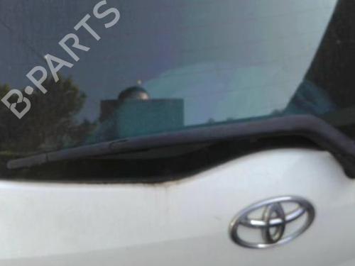 Used Rear windshield wiper arm TOYOTA YARIS (_P9_) 1.0 VVT-i (KSP90_, KSP90R) (69 hp) 26930265