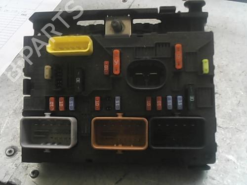Used Fuse box PEUGEOT 307 (3A/C) 1.6 HDi 110 (109 hp) 22039241