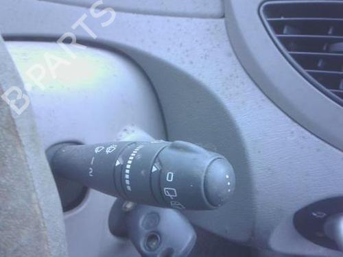 Commodo Essuie Glace / Phare RENAULT TWINGO II (CN0_) 1.5 dCi (CN0E) (64 hp) 30572393