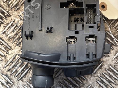 Used Steering column stalk Steering column stalk RENAULT CLIO III (BR0/1, CR0/1) 1.5 dCi (C/BR0G, C/BR1G) (68 hp) 36170960 36170960