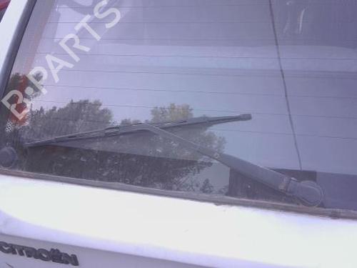 Used Rear windshield wiper arm Rear windshield wiper arm 39156686 39156686