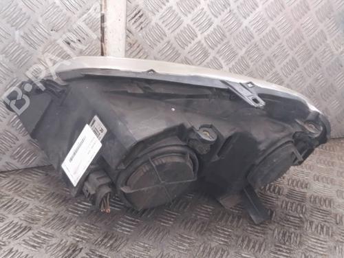 Right headlight VW POLO IV (9N_, 9A_) 1.4 TDI | BP28422394C29 