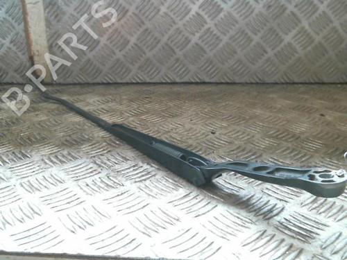 Used Front windshield wiper arm VW GOLF IV (1J1) 1.6 (100 hp) 20997982