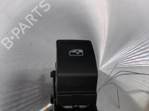 Højre bagtil elrude kontakt VW POLO VI (AW1, BZ1, AE1) 1.0 MPi (80 hp) 30507206