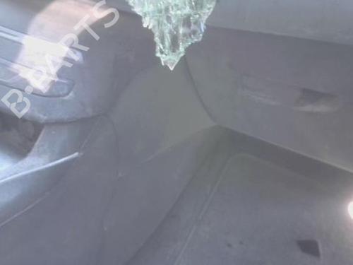 Handskerum PEUGEOT 208 II (UB_, UP_, UW_, UJ_) e-208 (136 hp) 33173548