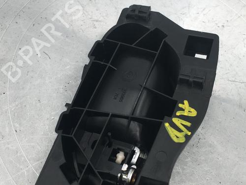 Used Front right interior door handle Front right interior door handle PEUGEOT 2008 I (CU_) 1.2 VTi (82 hp) 32368441 32368441