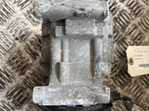 Used AC compressor AC compressor FIAT PUNTO (188_) 1.2 60 (188.030, .050, .130, .150, .230, .250) (60 hp) 28451183 28451183