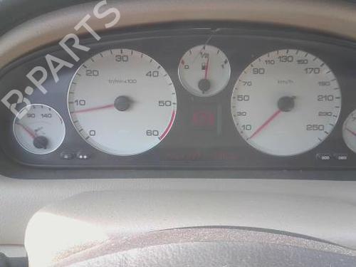 Used Instrument cluster PEUGEOT 607 (9D, 9U) 2.2 HDi (133 hp) 27929942