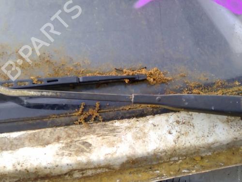Used Front windshield wiper arm Front windshield wiper arm 26491642 26491642