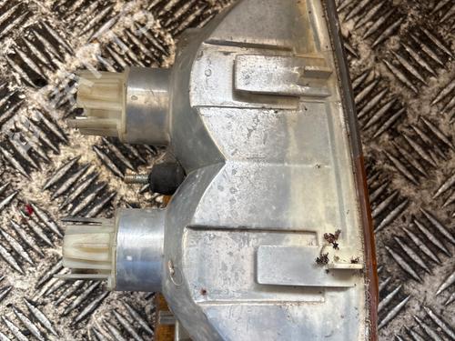 Pisca frente esquerdo Pisca frente esquerdo VOLVO 740 (744) 2.4 TD (109 hp) 36143505 36143505