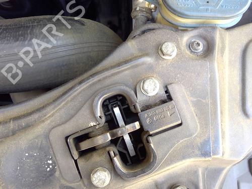 Used Hood lock MERCEDES-BENZ C-CLASS Coupe (CL203) C 220 CDI (203.708) (150 hp) 26210630