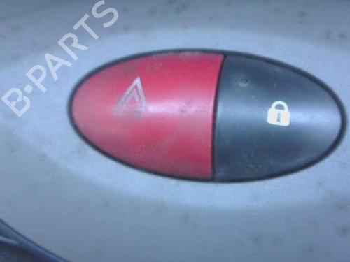Used Warning switch RENAULT TWINGO II (CN0_) 1.5 dCi (CN0E) (64 hp) 30572396