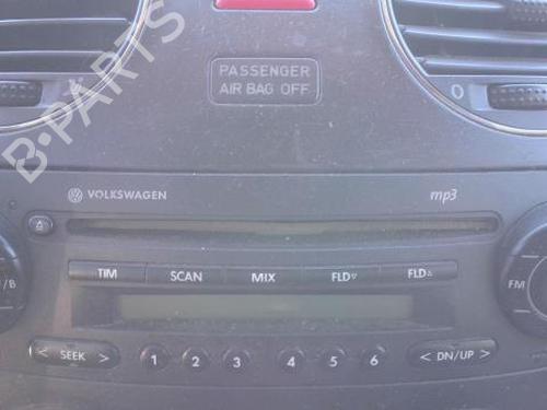 Bilradio VW NEW BEETLE Convertible (1Y7) 1.6 (102 hp) 30127570