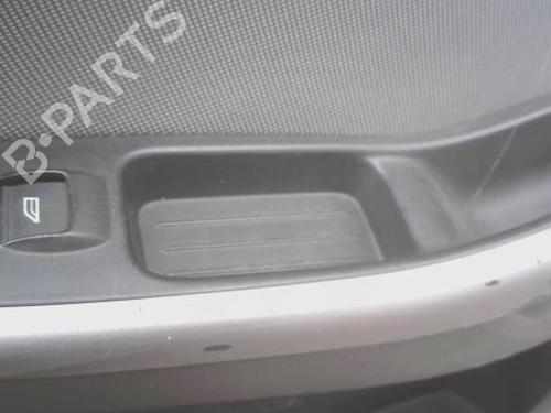 Used Right front window switch Right front window switch 39584246 39584246
