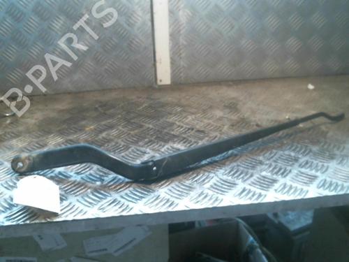 Used Front windshield wiper arm FORD FUSION (JU_) 1.4 TDCi (68 hp) 20993356