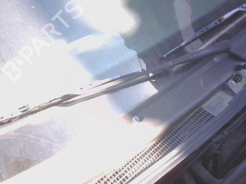 Used Front windshield wiper arm RENAULT 21 (B48_) 2.1 D (B48V/B48O) (72 hp) 28814681