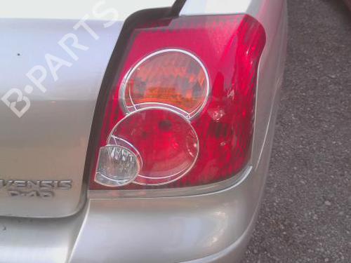 Used Right taillight TOYOTA AVENSIS (_T25_) 2.0 D-4D (ADT250_, ADT250R) (126 hp) 27927316