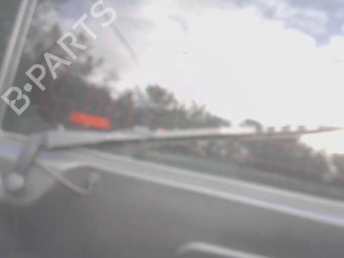 Bakre vindusviskerarm NISSAN PATROL GR V Wagon (Y61) 2.8 TD (129 hp) 32668229