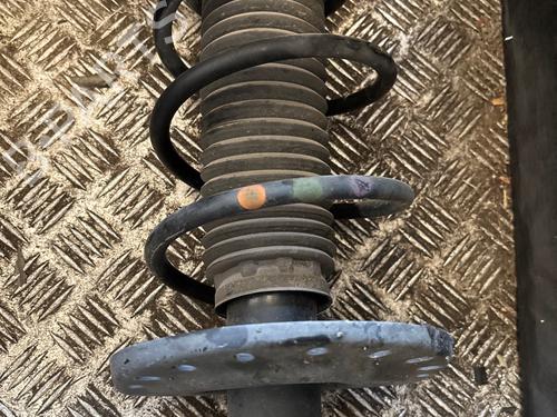 Used Left front shock absorber Left front shock absorber 30941818 30941818