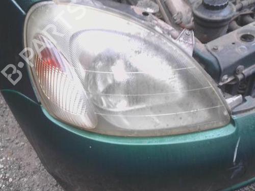 Used Right headlight TOYOTA YARIS (_P1_) 1.0 (SCP10_, SCP10R) (68 hp) 31611044