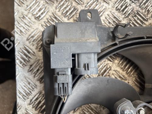 Used Radiator fan Radiator fan 36170892 36170892