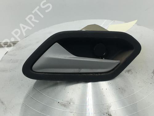 Venstre bagtil invendig håndtag DACIA SANDERO III 1.0 TCe 100 ECO-G (101 hp) 30444107