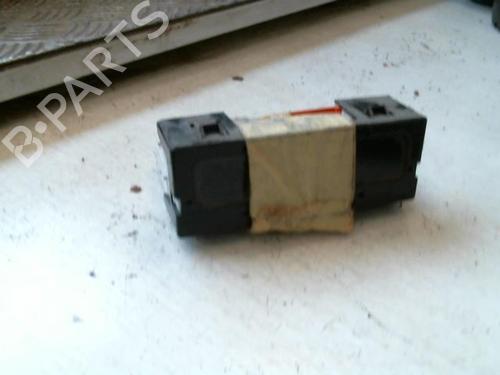 Used Display monitor RENAULT MEGANE I (BA0/1_) 1.6 16V (BA04, BA0B, BA11, BA1J, BA16, BA19, BA1K, BA1V,... (107 hp) 22042224