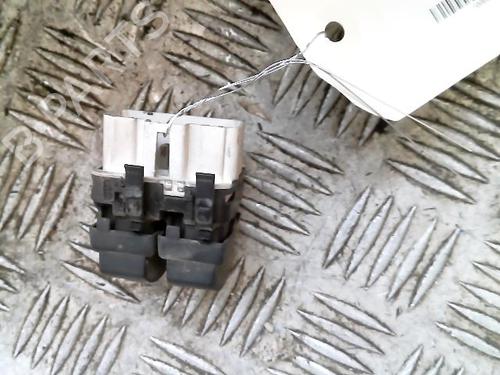 Used Switch Switch RENAULT MODUS / GRAND MODUS (F/JP0_) 1.2 (JP0C, JP0K, FP0C, FP0K, FP0P, JP0P, JP0T) (75 hp) 20987922 20987922