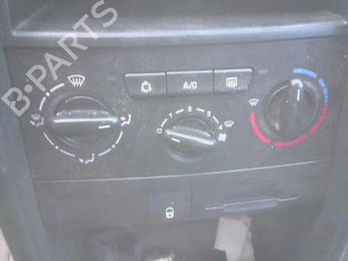 Used Climate control PEUGEOT 207 (WA_, WC_) 1.4 HDi (68 hp) 32142211