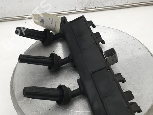 Used Ignition coil PEUGEOT 206 Hatchback (2A/C) 1.4 i (75 hp) 32108575