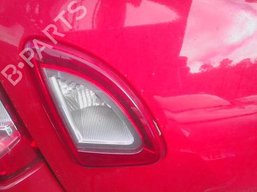 Feu de coffre gauche RENAULT TWINGO II (CN0_) 1.2 16V (CN04, CN0B) (75 hp) 32981960