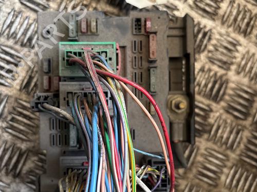 fuse-box-peugeot-307-cc-3b-2003-2004-2005-2006-2007-2008-2009-34450718 main image