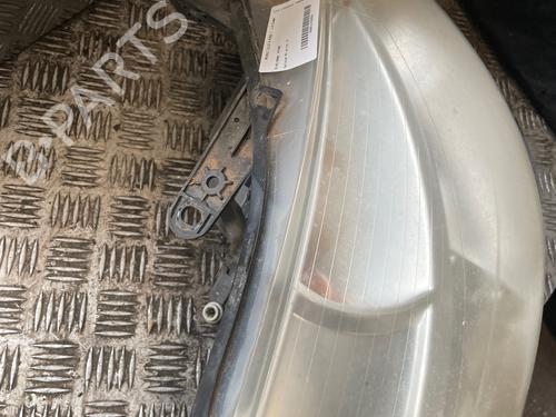Used Right headlight Right headlight RENAULT CLIO III (BR0/1, CR0/1) 1.5 dCi (C/BR0G, C/BR1G) (68 hp) 34045559 34045559