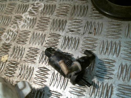 Used Washer pump DODGE JOURNEY 2.0 CRD (140 hp) 22040191