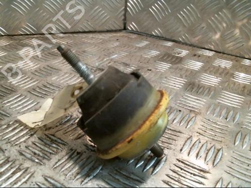 Used Engine mount PEUGEOT 306 Hatchback (7A, 7C, N3, N5) 1.4 (75 hp) 21165805
