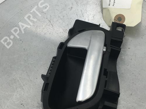 Front right interior door handle PEUGEOT 2008 I (CU_) 1.2 VTi | BP32368441I14 - Image 4