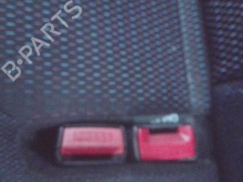 Used Seat buckle RENAULT CLIO III Grandtour (KR0/1_) 1.5 dCi (KR0F) (86 hp) 30938240
