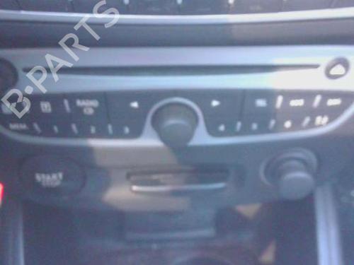 Used Radio RENAULT MEGANE III Hatchback (BZ0/1_, B3_) 1.4 TCe (BZ0F, BZ1V) (131 hp) 29420341