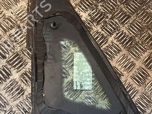 Used Front right quarter glass Front right quarter glass 36372962 36372962
