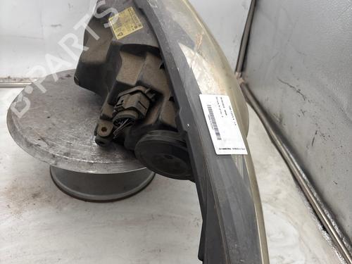 Used Right headlight Right headlight 38724567 38724567