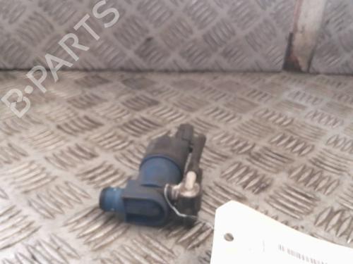 Used Washer pump RENAULT CLIO III (BR0/1, CR0/1) 1.5 dCi (BR17, CR17) (86 hp) 25304937