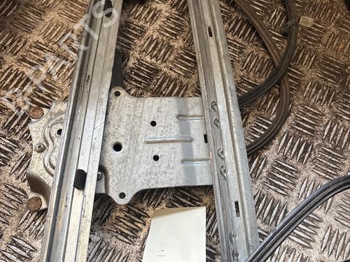 Used Front right window mechanism Front right window mechanism 36475114 36475114
