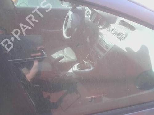 Dør rude højre foran Dør rude højre foran PEUGEOT 308 I (4A_, 4C_) 1.6 HDi (109 hp) 33967036 33967036